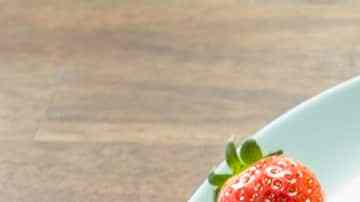 Gelatina 3 leches con fresas