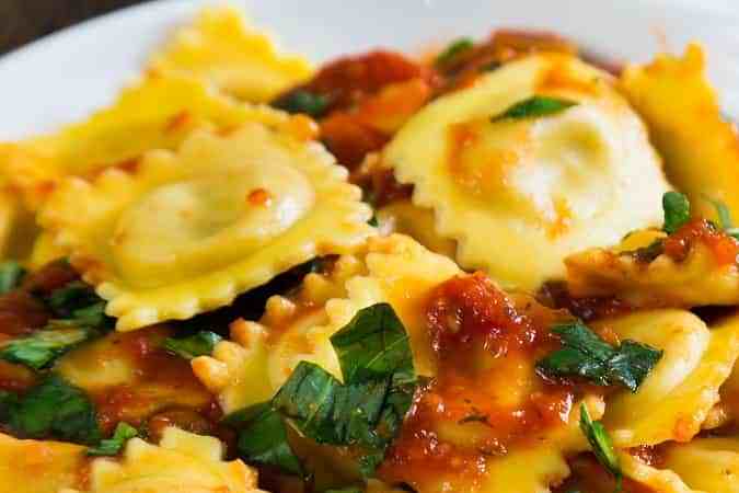 Ravioles rellenos de pollo