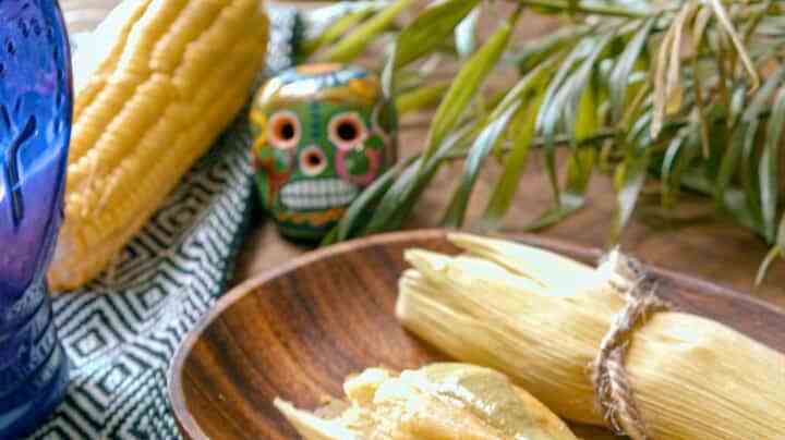 tamales en salsa verde