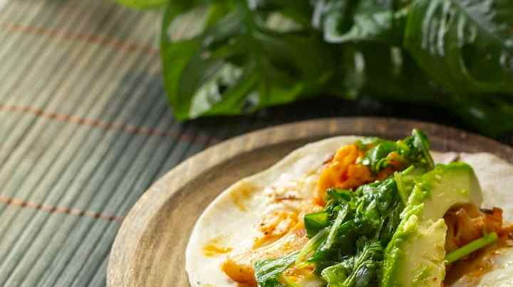 Tacos de coliflor al chipotle