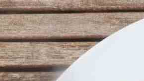 plato con ensalada de remolacha con atún