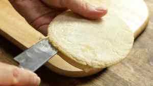 gorditas de maíz rellenas de frijoles 6