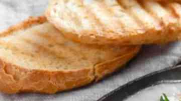 huevos en salsa de tomate