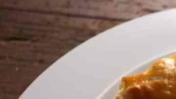 Napolitana de frutas con crema pastelera