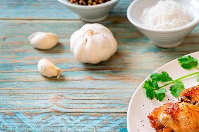 alitas de pollo al ajillo