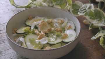 ensalada de pepino y nueces