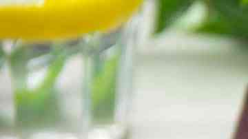 Papas fritas con queso cheddar