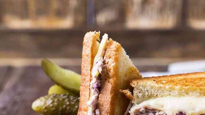 sándwich de atún americano