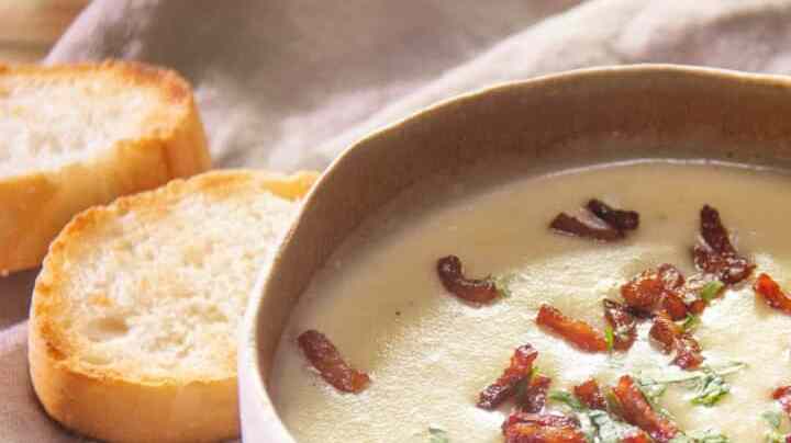 sopa de papas con tocino