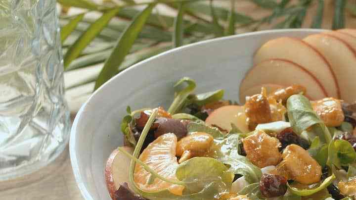 Ensalada de manzana y mandarinas