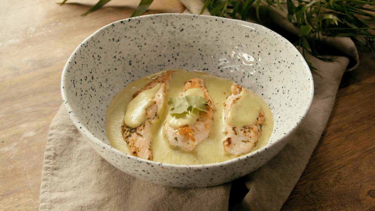 Receta de pollo con crema de cilantro