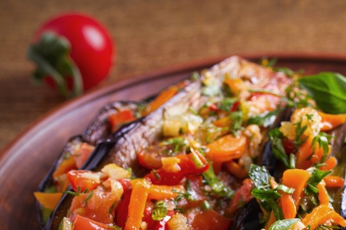 Berenjenas rellenas con vegetales