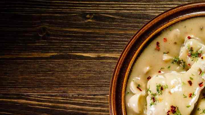 muslos de pollo en salsa de champiñones