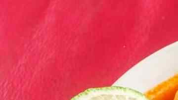 Caldo de camarón mexicano