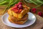 Tostadas francesas con frutos rojos