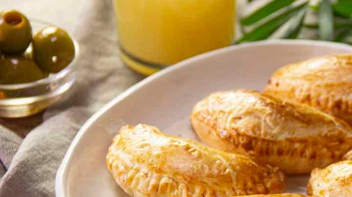 Empanada de jamón y queso