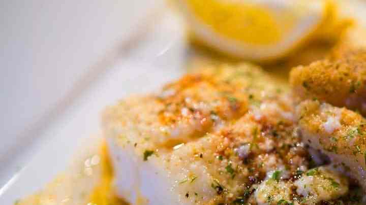 Pescado al mojo de ajo