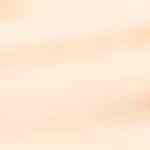 plato de crema de guisantes con leche de coco