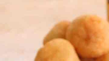 Buñuelos de yuca venezolanos