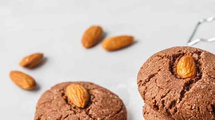 galletas de almendras y chocolate