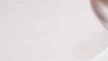 plato de sopa de pescado con arroz