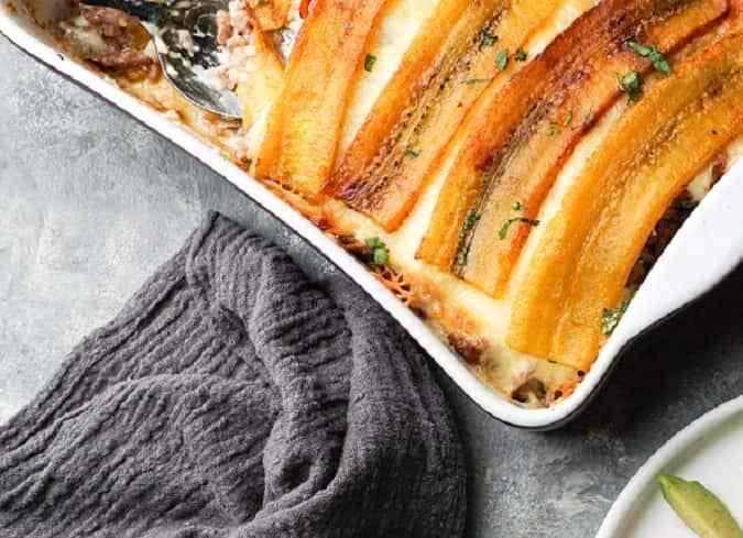 Pastelón de maduro dominicano