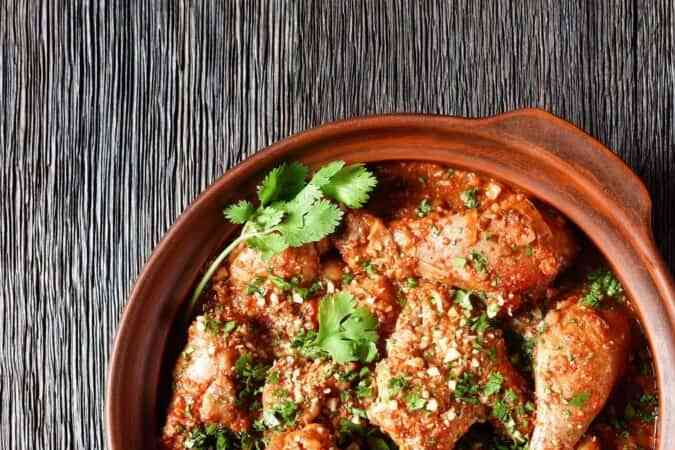 pollo guisado dominicano