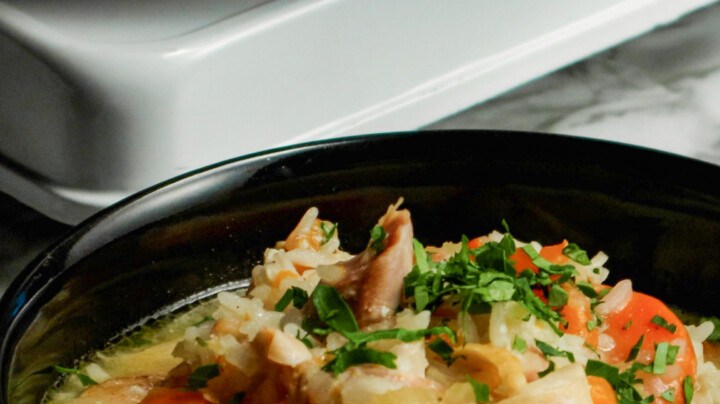 sopa de pollo con arroz