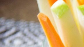 Dip de queso roquefort con frutos secos