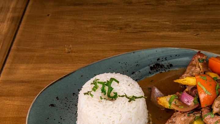 Lomo al jugo peruano