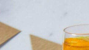 Dos cócteles con champaña para Año Nuevo