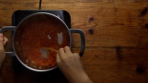 Caldo con bolitas de papa