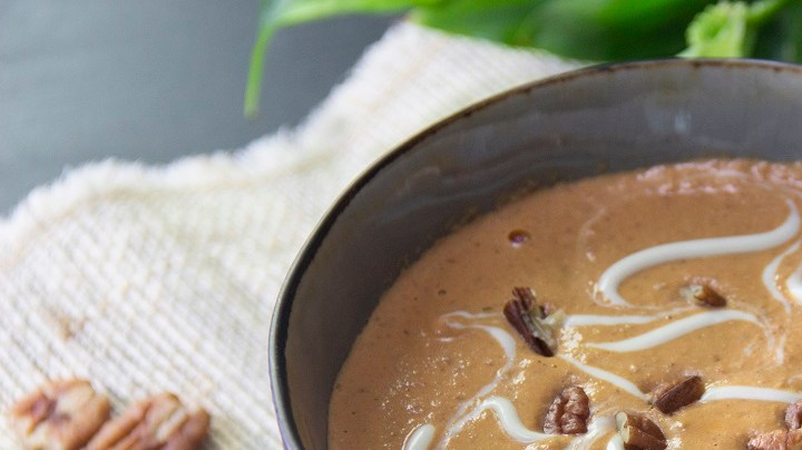 crema de nuez y chipotle