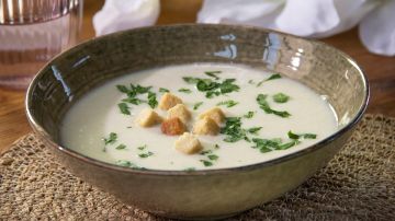 Sopa fría de coco