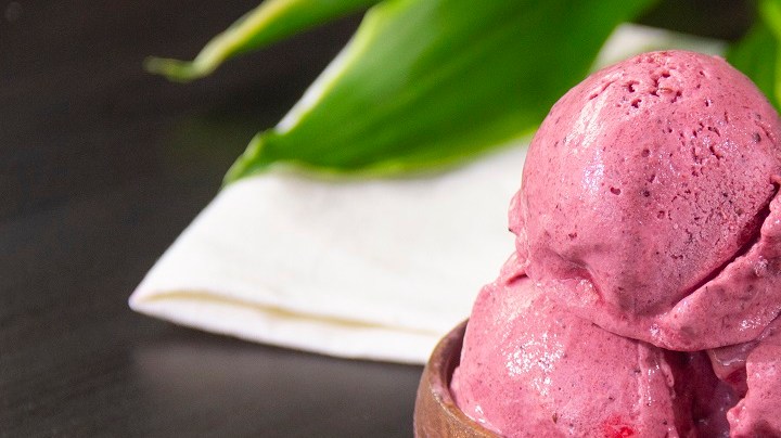 helado de frutos del bosque