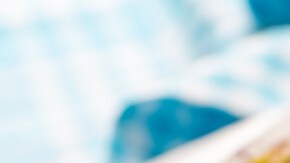 eclair de crema y chocolate.