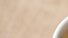 sopa de muslos de pollo