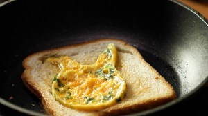 desayuno con huevos para niños