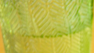 Ensalada de camarones, aguacate y lechuga