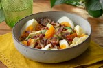 Ensalada de huevo con tocino