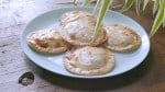 Empanadillas de col lombarda y queso feta