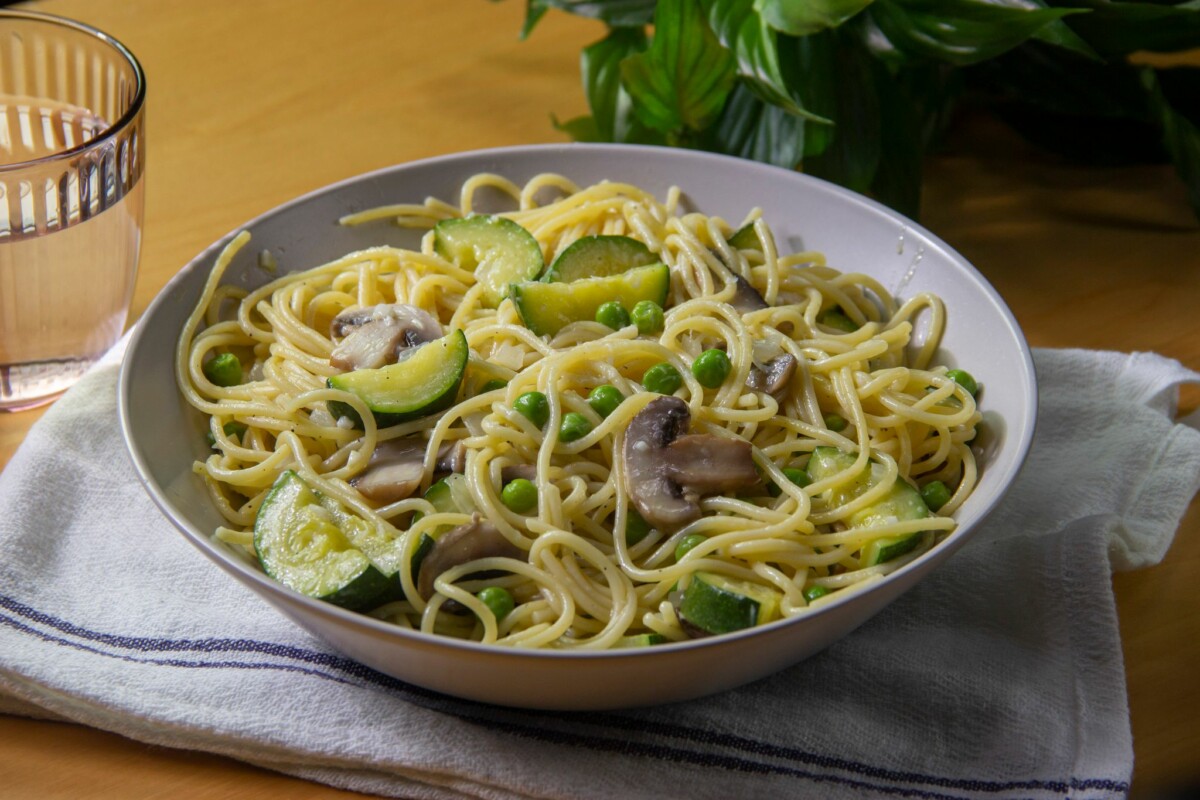 pasta con champiñones y calabacitas