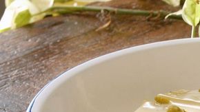 puerros rellenos con salsa de queso