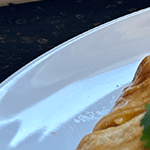 anillo de croissant relleno de pollo