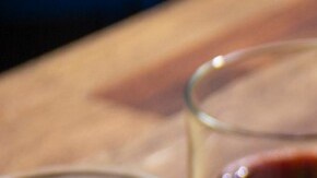 Pollo asado a la mantequilla y hierbas