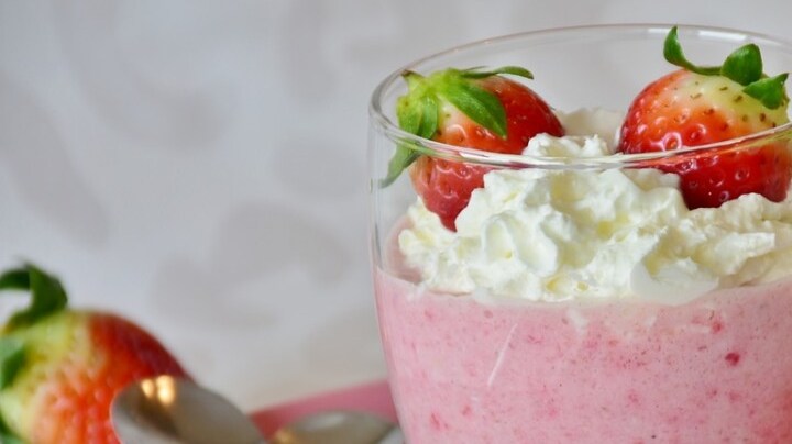 batido de helado de fresa