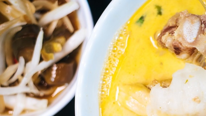 sopa de huevo de toro