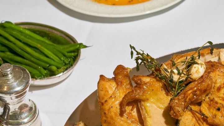 pollo entero rostizado foie gras