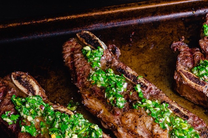 costilla de res en salsa verde