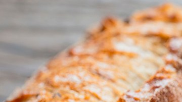 sandwich de salmón con aguacate